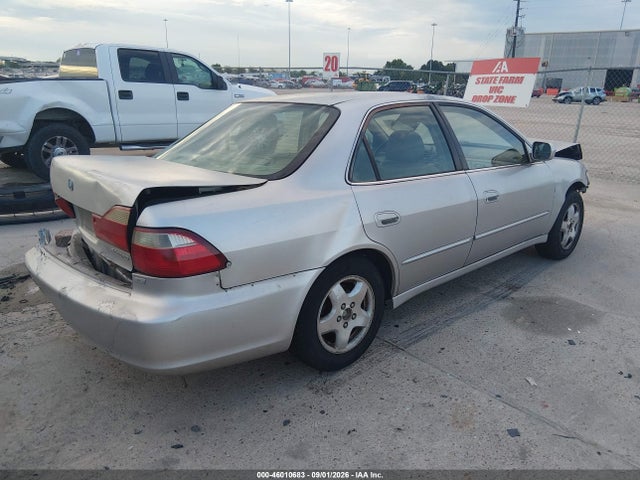 1999 Honda Accord Ex V6 მანქანა იყიდება აუქციონზე, vin: 1HGCG1650XA042689, აუქციონის ნომერი: 46010683