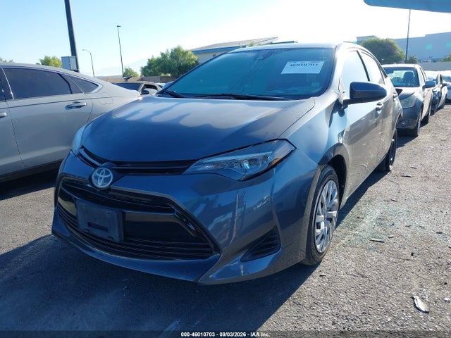 Toyota COROLLA LE 2018 2T1BURHE4JC119467 Image 2