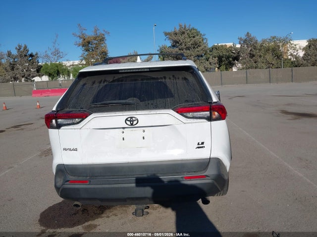 Toyota RAV4 LE 2019 2T3G1RFV3KC007642 Image 17