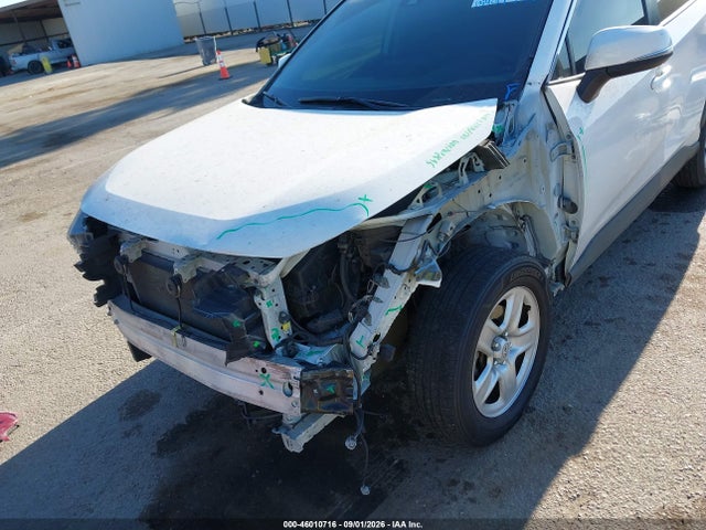 Toyota RAV4 LE 2019 2T3G1RFV3KC007642 Image 6