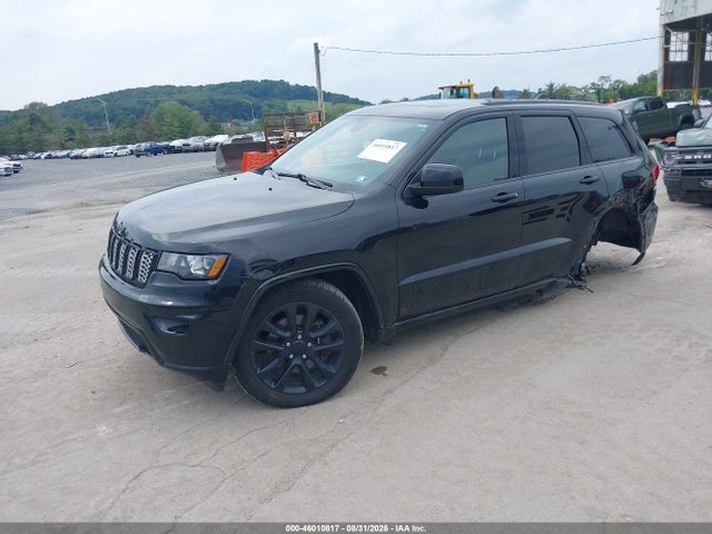 Продаж на аукціоні авто 2022 Jeep Grand Cherokee Wk Laredo X 4x4, vin: 1C4RJFAG3NC147549, номер лоту: 46010817