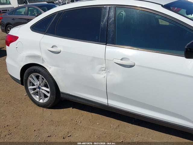 1FADP3F24JL250192 Ford FOCUS SE