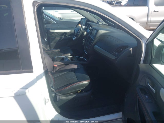 Продажа на аукционе авто 2017 Dodge Grand Caravan Gt, vin: 2C4RDGEG1HR558015, номер лота: 46010877