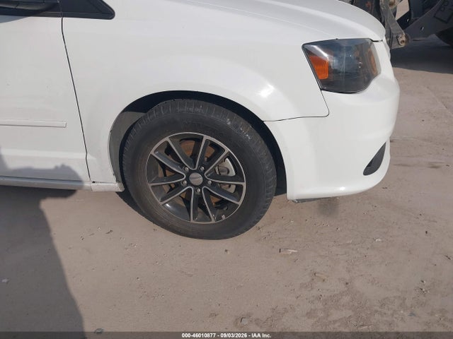 Продажа на аукционе авто 2017 Dodge Grand Caravan Gt, vin: 2C4RDGEG1HR558015, номер лота: 46010877