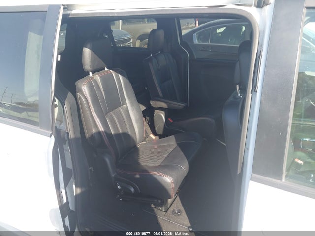 Продажа на аукционе авто 2017 Dodge Grand Caravan Gt, vin: 2C4RDGEG1HR558015, номер лота: 46010877