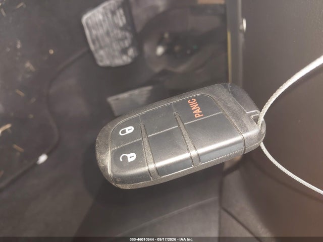 46010944 :رقم المزاد ، 3C4NJDBB1NT205975 vin ، 2022 Jeep Compass Latitude 4x4 مزاد بيع
