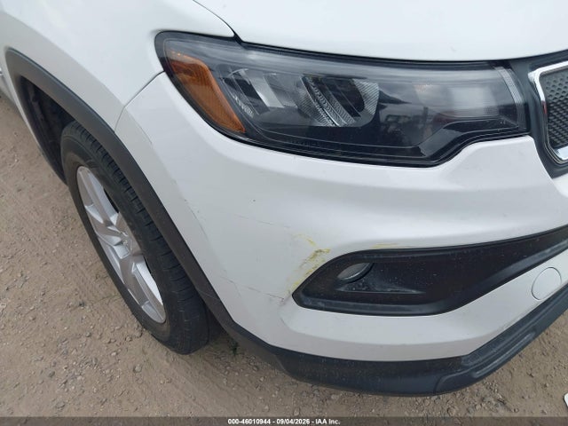 46010944 :رقم المزاد ، 3C4NJDBB1NT205975 vin ، 2022 Jeep Compass Latitude 4x4 مزاد بيع