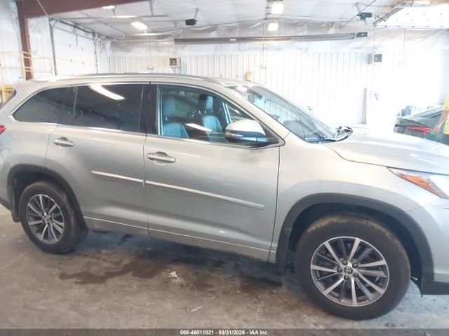 Auction sale of the 2018 Toyota Highlander Xle, vin: 5TDJZRFH2JS871881, lot number: 46011021