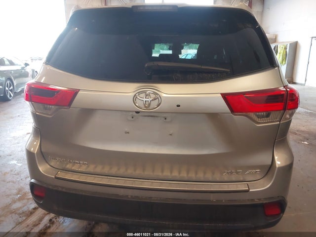Auction sale of the 2018 Toyota Highlander Xle, vin: 5TDJZRFH2JS871881, lot number: 46011021