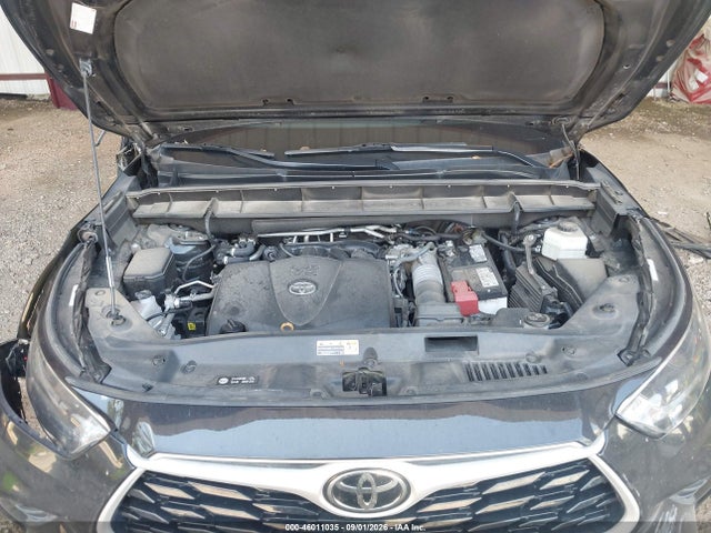 Toyota Highlander Xle 2022 5TDHZRAH5NS125341 Image 10