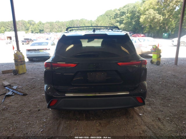 Toyota Highlander Xle 2022 5TDHZRAH5NS125341 Image 17