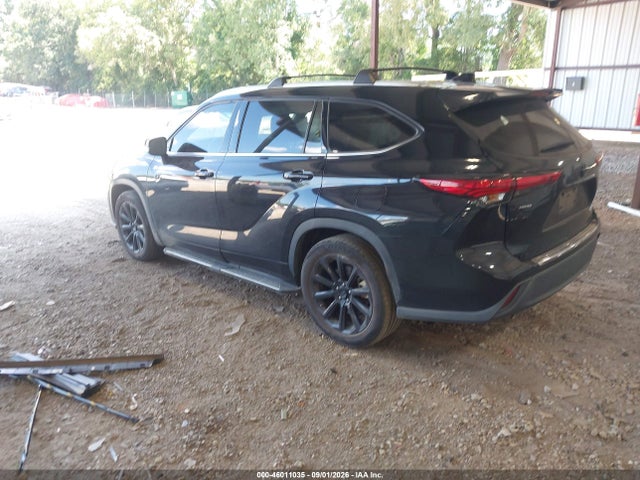 Toyota Highlander Xle 2022 5TDHZRAH5NS125341 Image 3