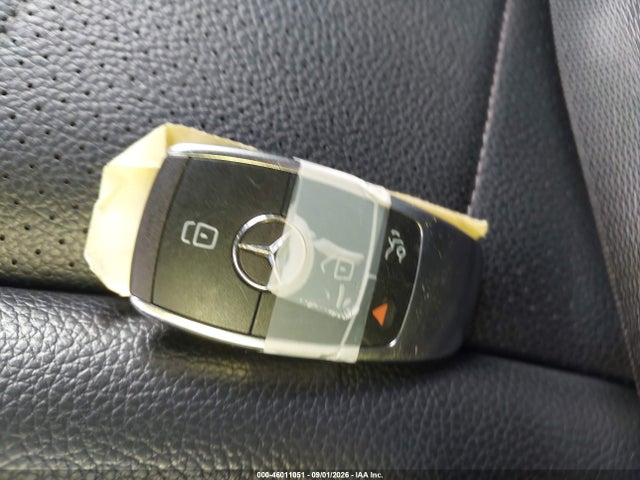 46011051 :رقم المزاد ، W1KWF8DB5MR645057 vin ، 2021 Mercedes-benz C 300 Sedan مزاد بيع