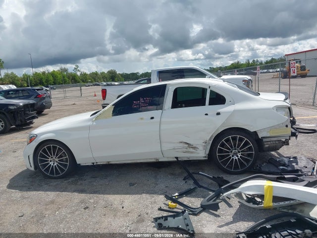46011051 :رقم المزاد ، W1KWF8DB5MR645057 vin ، 2021 Mercedes-benz C 300 Sedan مزاد بيع