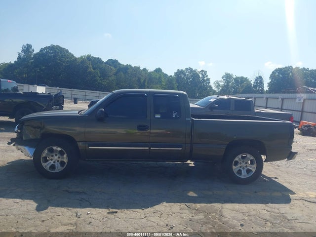 Продажа на аукционе авто 2004 Chevrolet Silverado 1500 Ls, vin: 2GCEC19V541352048, номер лота: 46011111