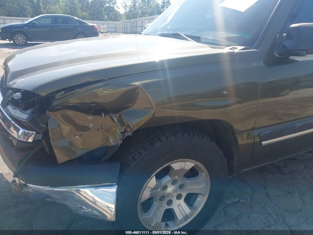 Продажа на аукционе авто 2004 Chevrolet Silverado 1500 Ls, vin: 2GCEC19V541352048, номер лота: 46011111