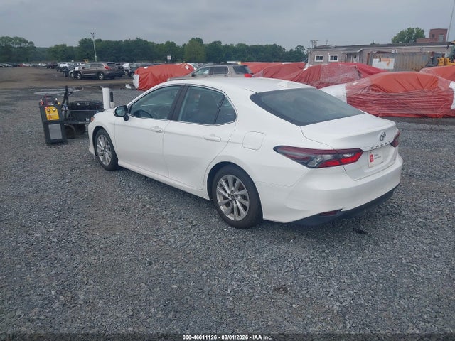 46011126 :رقم المزاد ، 4T1R11BK6NU052625 vin ، 2022 Toyota Camry Le Awd مزاد بيع