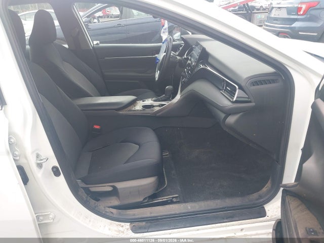 46011126 :رقم المزاد ، 4T1R11BK6NU052625 vin ، 2022 Toyota Camry Le Awd مزاد بيع