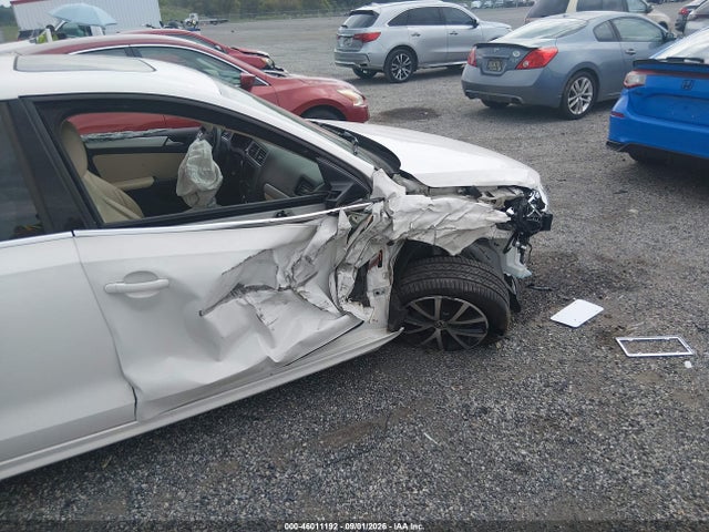 2013 Volkswagen Jetta 2.5l Se მანქანა იყიდება აუქციონზე, vin: 3VWDP7AJ6DM383326, აუქციონის ნომერი: 46011192