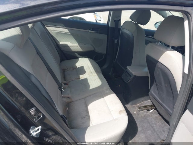 Продажа на аукционе авто 2018 Hyundai Elantra Sel, vin: 5NPD84LF2JH227163, номер лота: 46011218