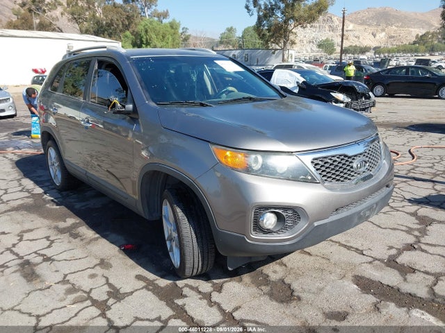46011228 :رقم المزاد ، 5XYKT4A14BG089065 vin ، 2011 Kia Sorento Lx مزاد بيع