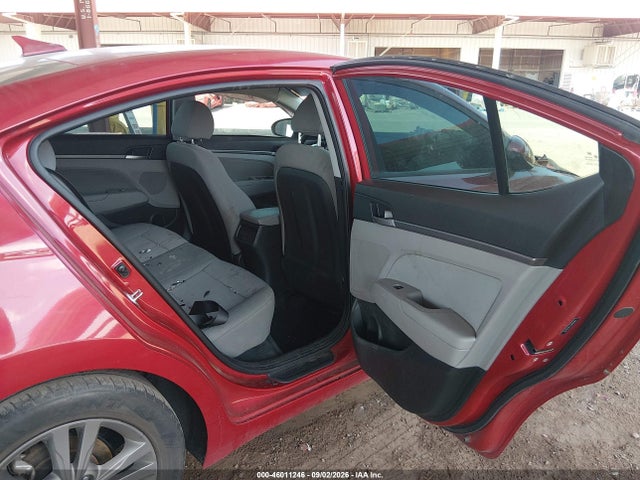 5NPD84LFXJH331190 Hyundai ELANTRA SEL
