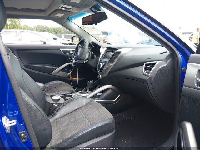 46011258 :رقم المزاد ، KMHTC6AD8FU221173 vin ، 2015 Hyundai Veloster مزاد بيع