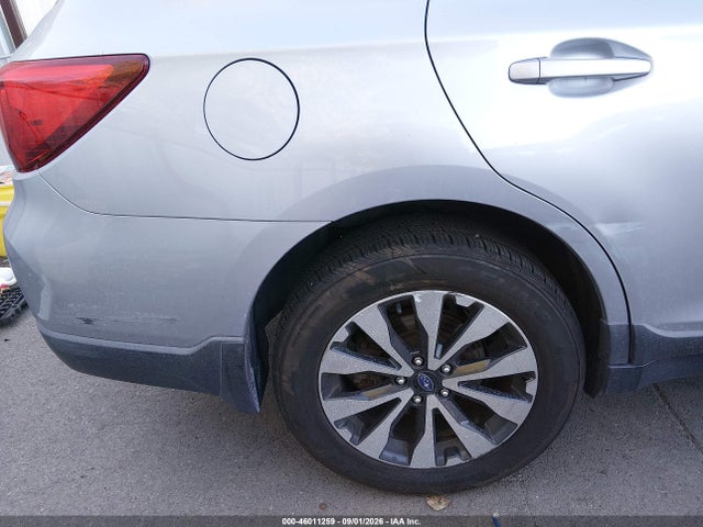 Subaru Outback 2.5i Limited 2015 4S4BSBNCXF3245134 Image 17