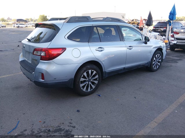 Subaru Outback 2.5i Limited 2015 4S4BSBNCXF3245134 Image 4