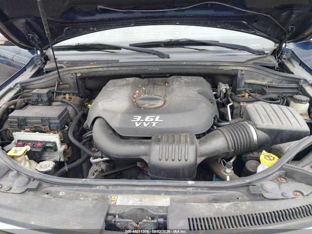 46011305 :رقم المزاد ، 1C4RJFCG1CC220704 vin ، 2012 Jeep Grand Cherokee Overland مزاد بيع