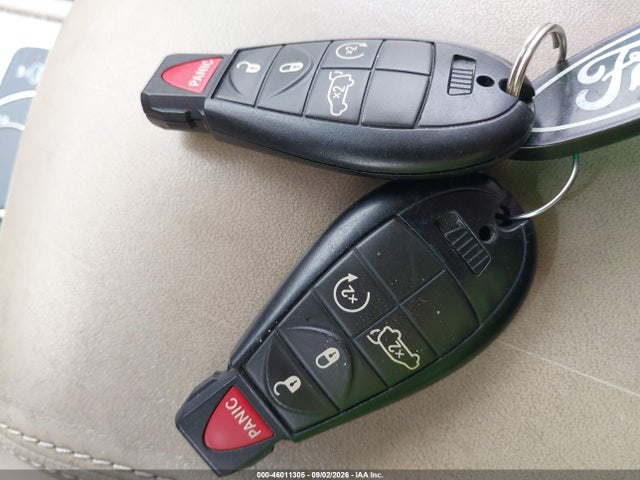 46011305 :رقم المزاد ، 1C4RJFCG1CC220704 vin ، 2012 Jeep Grand Cherokee Overland مزاد بيع