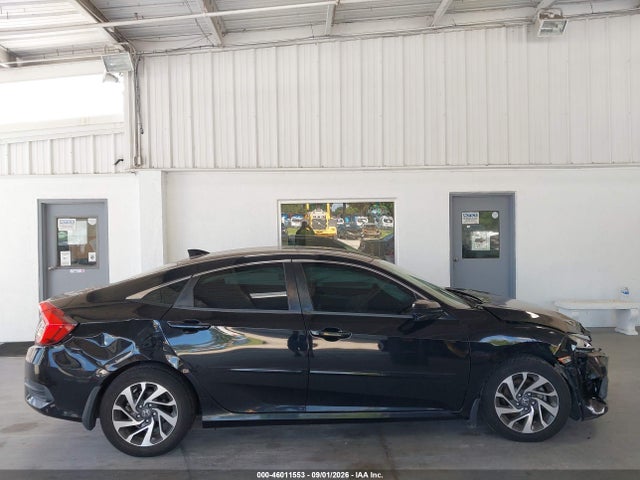 Продажа на аукционе авто 2017 Honda Civic Ex, vin: 19XFC2F77HE019147, номер лота: 46011553