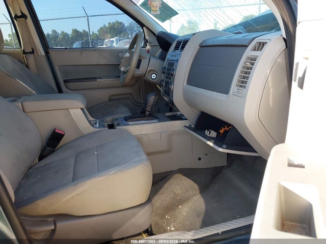 46011562 :رقم المزاد ، 1FMCU0D71BKA91954 vin ، 2011 Ford Escape Xlt مزاد بيع