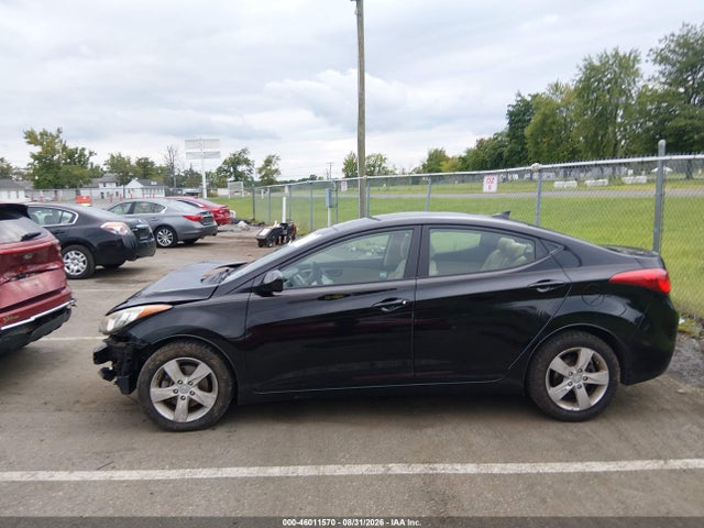 Продаж на аукціоні авто 2013 Hyundai Elantra Gls, vin: KMHDH4AEXDU597678, номер лоту: 46011570