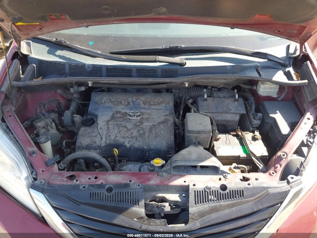 5TDKK3DC2ES473895 Toyota Sienna Le V6 8 Passenger