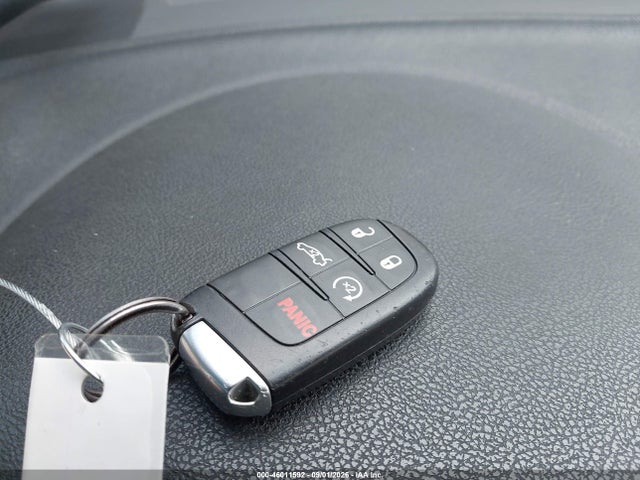 46011592 :رقم المزاد ، 2C3CCABG6PH524378 vin ، 2023 Chrysler 300 300s مزاد بيع