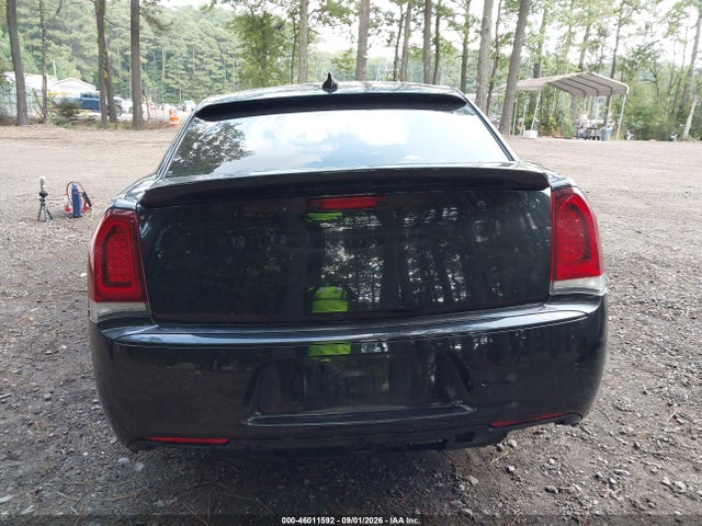 46011592 :رقم المزاد ، 2C3CCABG6PH524378 vin ، 2023 Chrysler 300 300s مزاد بيع