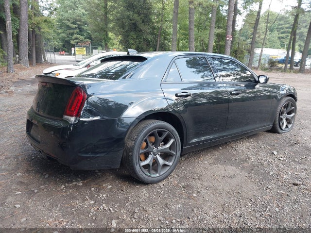 46011592 :رقم المزاد ، 2C3CCABG6PH524378 vin ، 2023 Chrysler 300 300s مزاد بيع