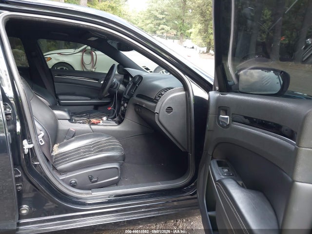 46011592 :رقم المزاد ، 2C3CCABG6PH524378 vin ، 2023 Chrysler 300 300s مزاد بيع