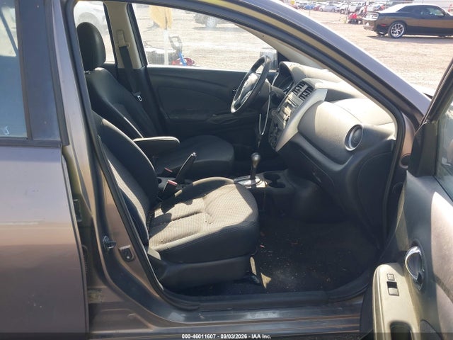 46011607 :رقم المزاد ، 3N1CN7AP3FL876594 vin ، 2015 Nissan Versa 1.6 Sv مزاد بيع