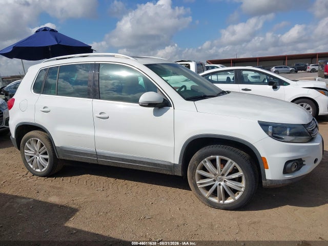 2015 Volkswagen Tiguan Se მანქანა იყიდება აუქციონზე, vin: WVGAV7AX6FW582293, აუქციონის ნომერი: 46011638
