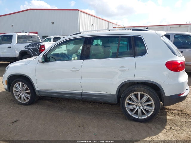 2015 Volkswagen Tiguan Se მანქანა იყიდება აუქციონზე, vin: WVGAV7AX6FW582293, აუქციონის ნომერი: 46011638