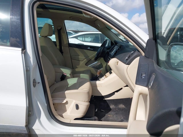 2015 Volkswagen Tiguan Se მანქანა იყიდება აუქციონზე, vin: WVGAV7AX6FW582293, აუქციონის ნომერი: 46011638