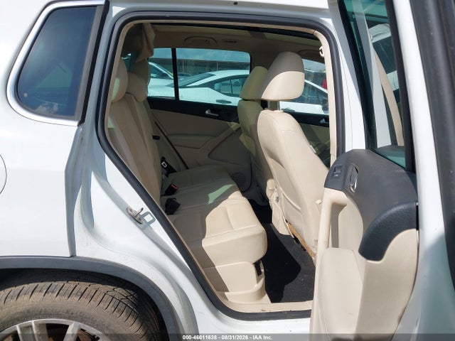 2015 Volkswagen Tiguan Se მანქანა იყიდება აუქციონზე, vin: WVGAV7AX6FW582293, აუქციონის ნომერი: 46011638
