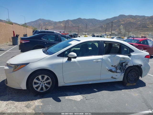 JTDEPRAE6LJ097946 Toyota COROLLA LE
