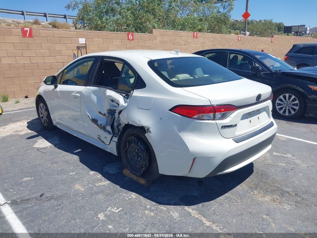 JTDEPRAE6LJ097946 Toyota COROLLA LE