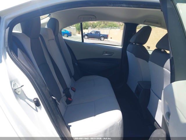 JTDEPRAE6LJ097946 Toyota COROLLA LE