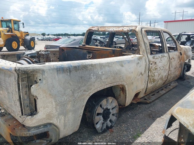 46011652 :رقم المزاد ، 2GC4YME70N1225425 vin ، 2022 Chevrolet Silverado 2500hd 4wd  Standard Bed Custom مزاد بيع