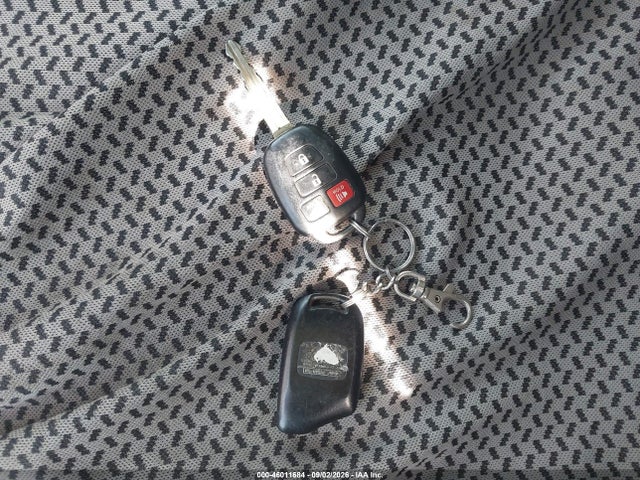 2012 Toyota Camry Le მანქანა იყიდება აუქციონზე, vin: 4T4BF1FK2CR217053, აუქციონის ნომერი: 46011684