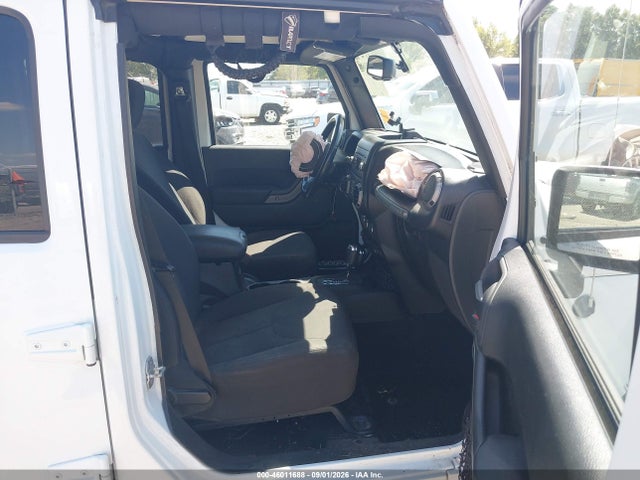 Продаж на аукціоні авто 2015 Jeep Wrangler Unlimited Sport, vin: 1C4BJWDG2FL659561, номер лоту: 46011688